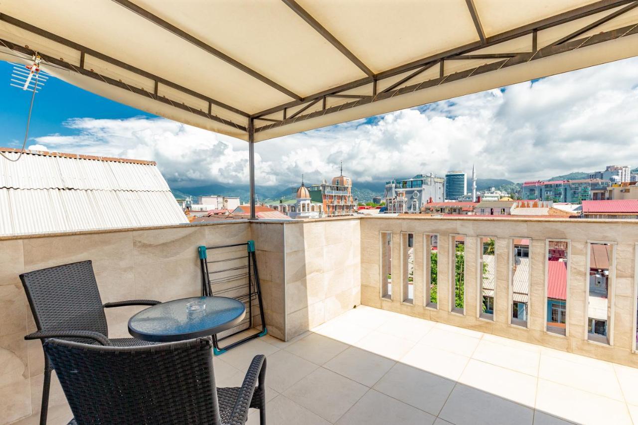 Hotel N16 Batumi Ngoại thất bức ảnh