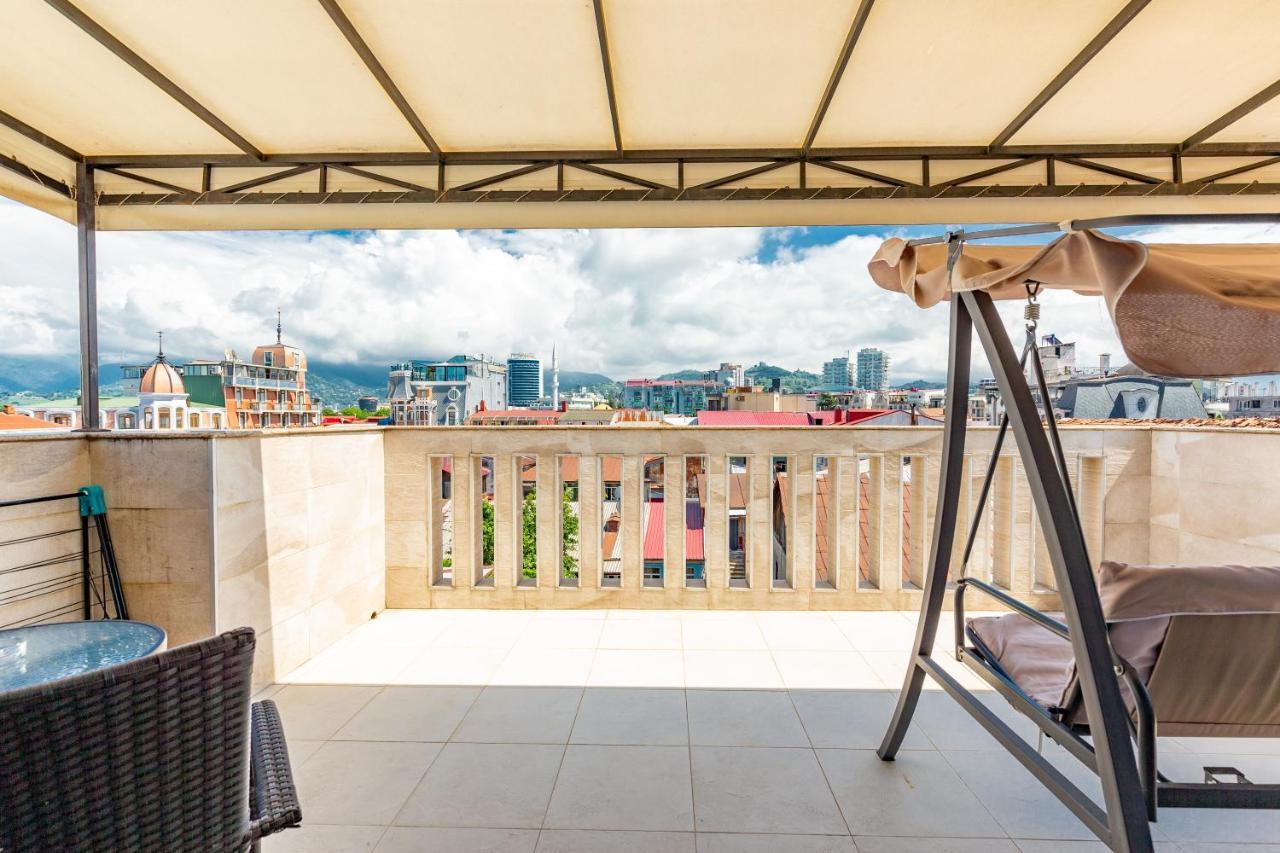 Hotel N16 Batumi Ngoại thất bức ảnh