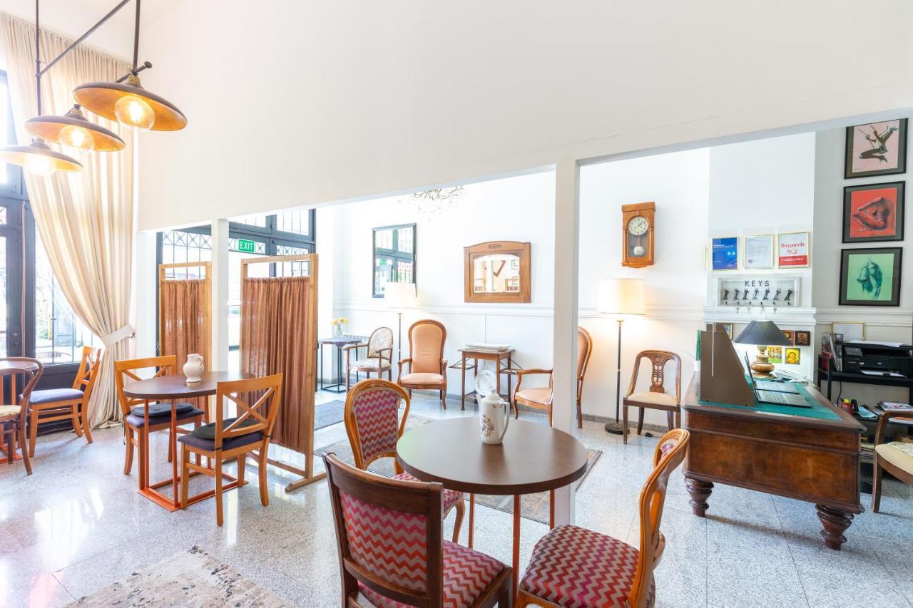 Hotel N16 Batumi Ngoại thất bức ảnh