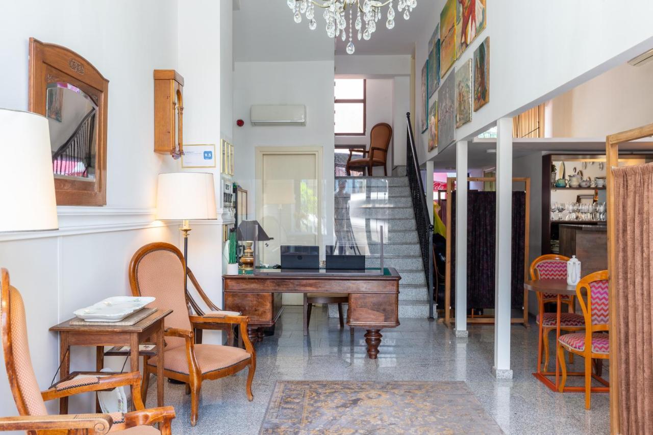 Hotel N16 Batumi Ngoại thất bức ảnh