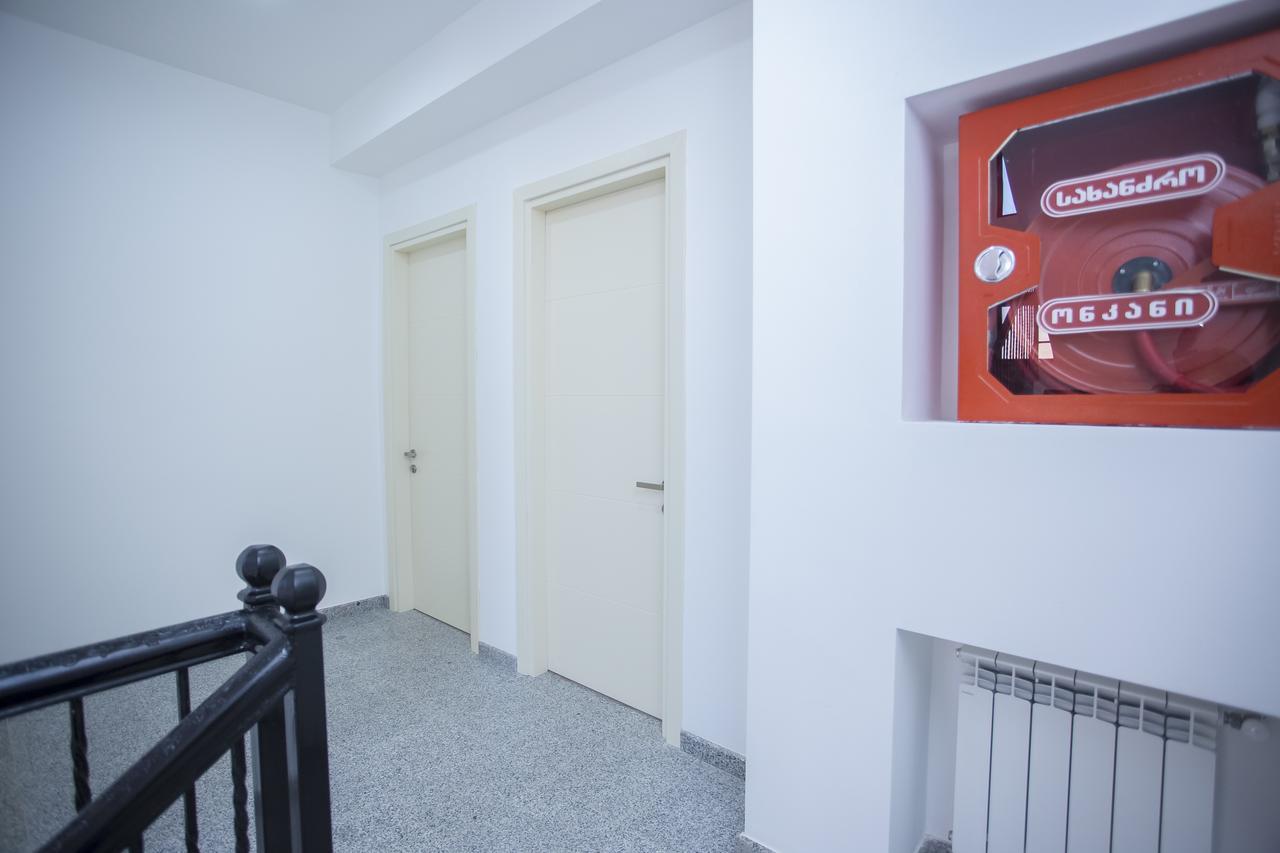 Hotel N16 Batumi Ngoại thất bức ảnh
