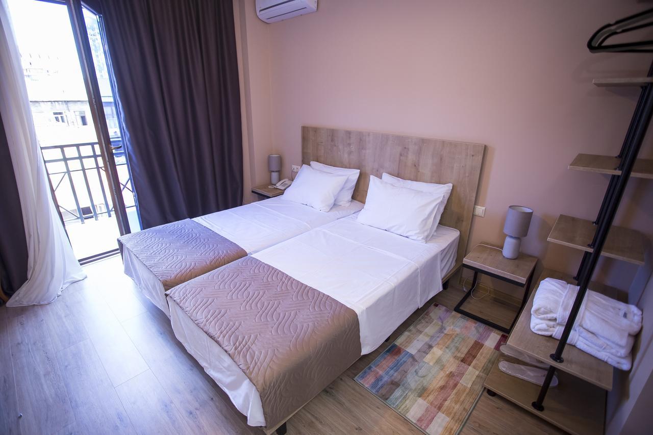 Hotel N16 Batumi Ngoại thất bức ảnh