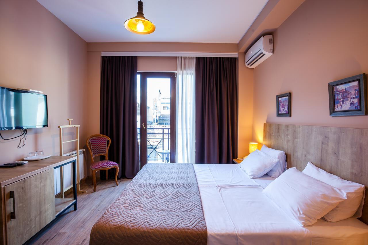 Hotel N16 Batumi Ngoại thất bức ảnh