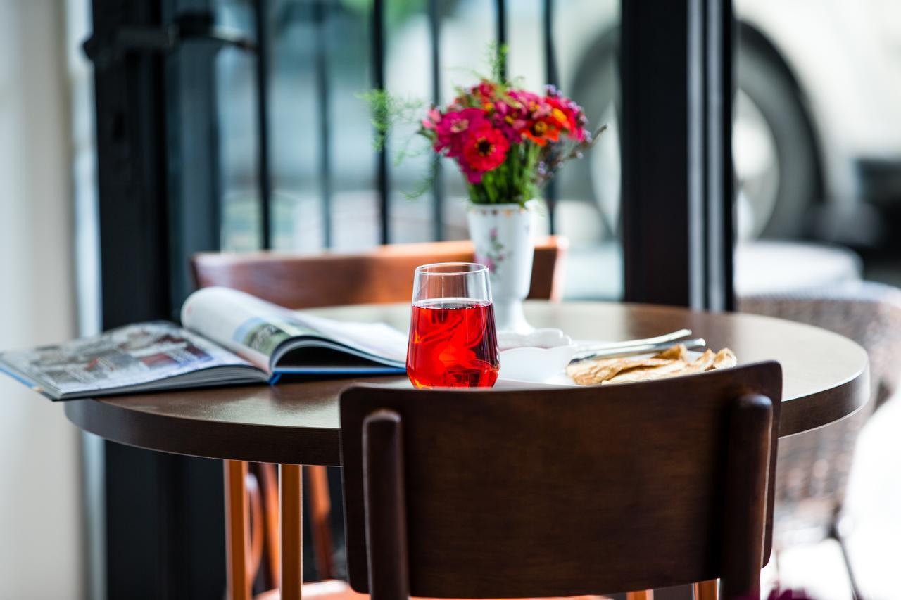 Hotel N16 Batumi Ngoại thất bức ảnh