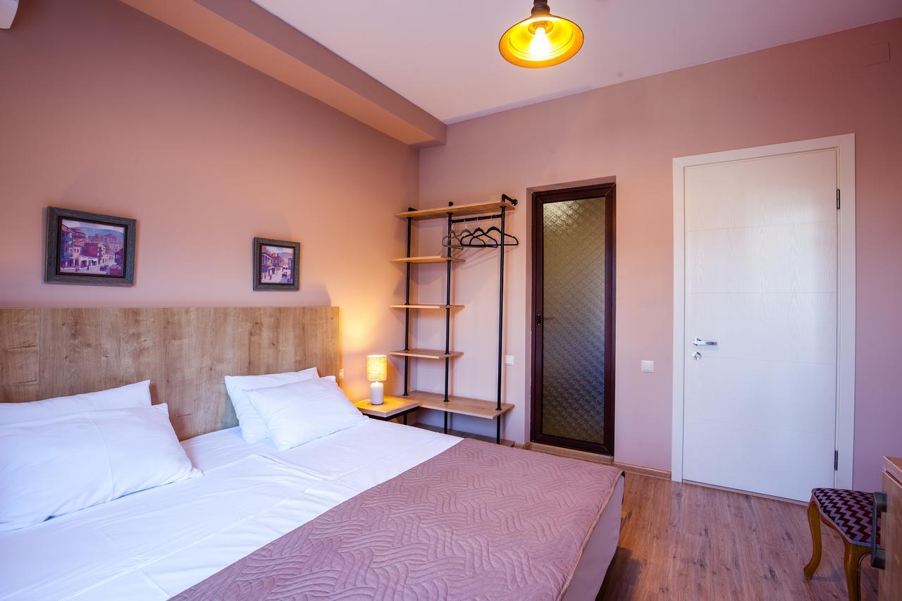 Hotel N16 Batumi Ngoại thất bức ảnh