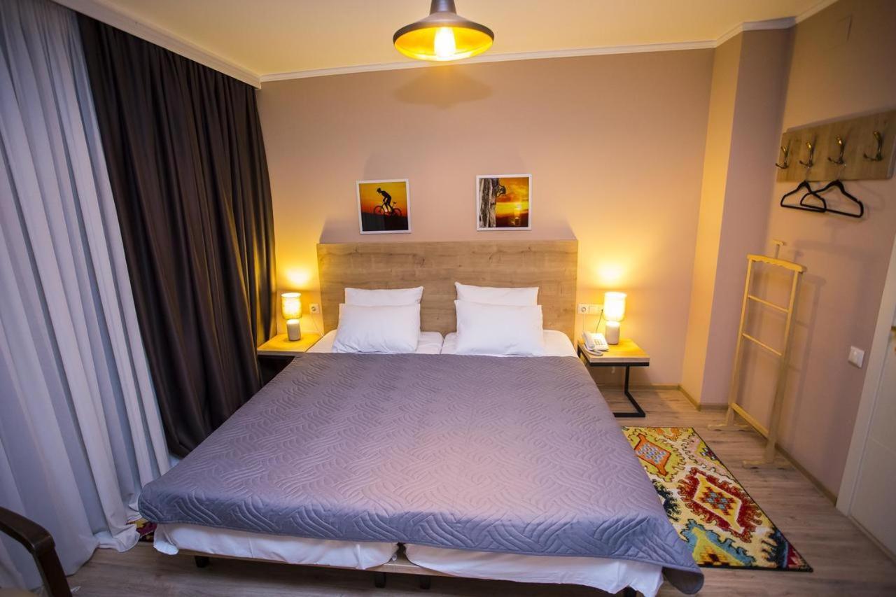Hotel N16 Batumi Ngoại thất bức ảnh