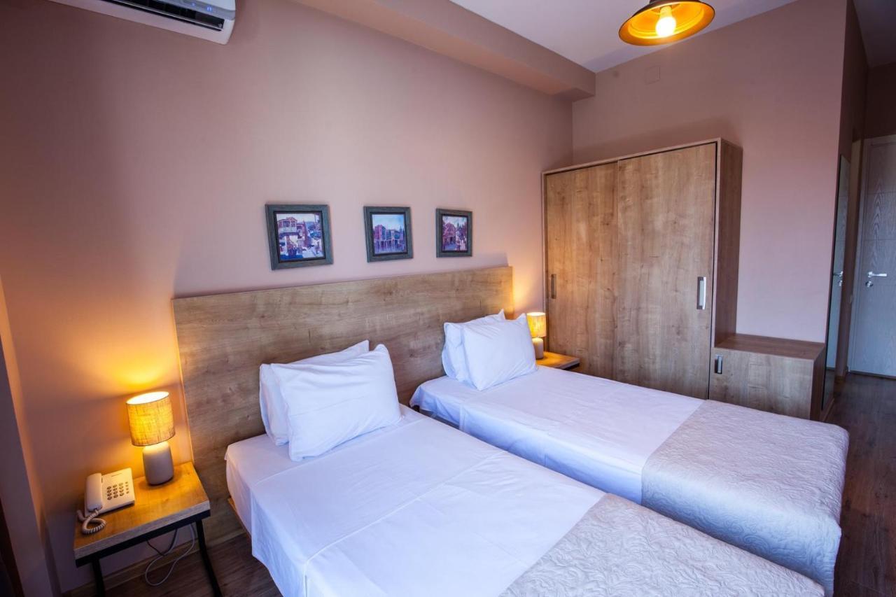 Hotel N16 Batumi Ngoại thất bức ảnh